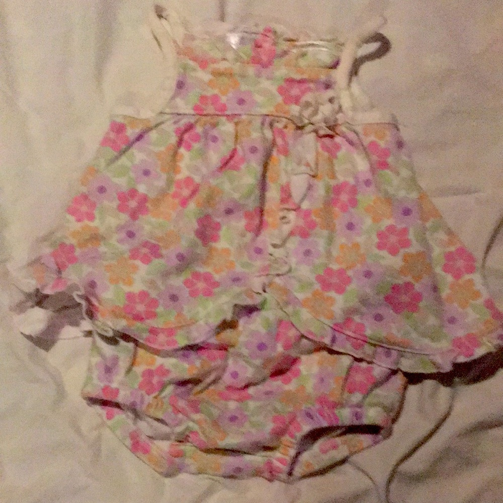 🎀🌷3 for $10🌷🎀 
Newborn 2pc summer set